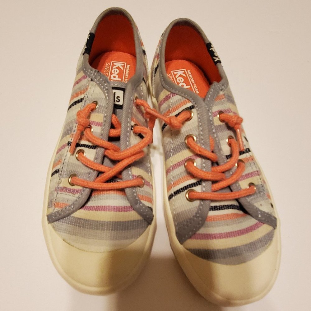 #417 NWT Keds Multi-color girls tennis shoes Size 11
